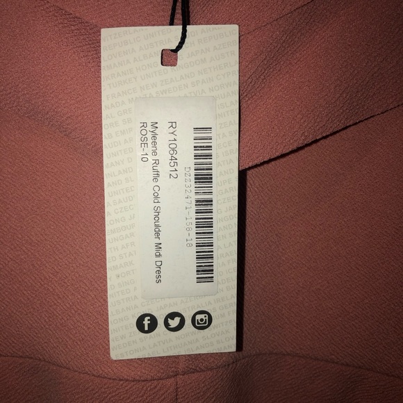 Formal pastel pink dress - Picture 3 of 3